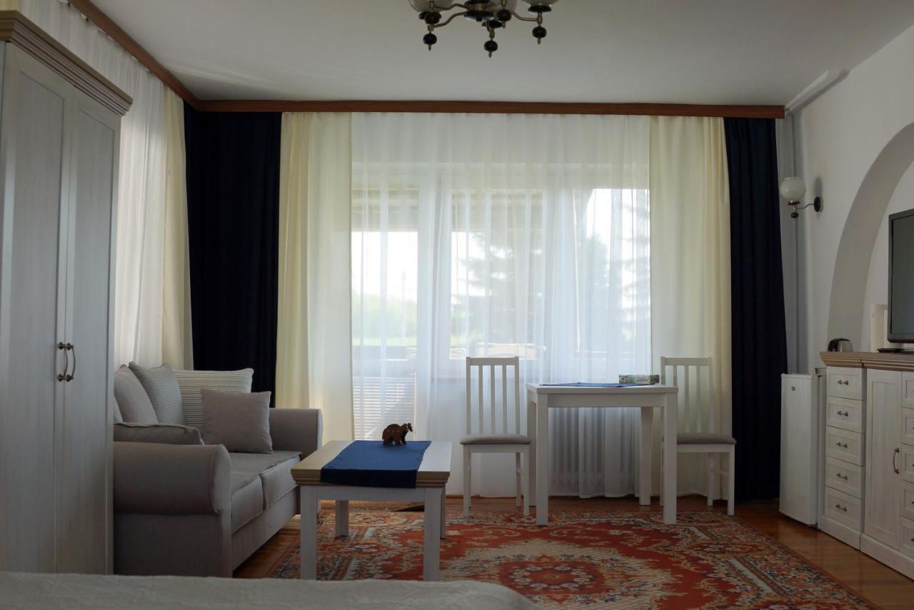 As Gosciniec Lägenhet Mikołajki Exteriör bild