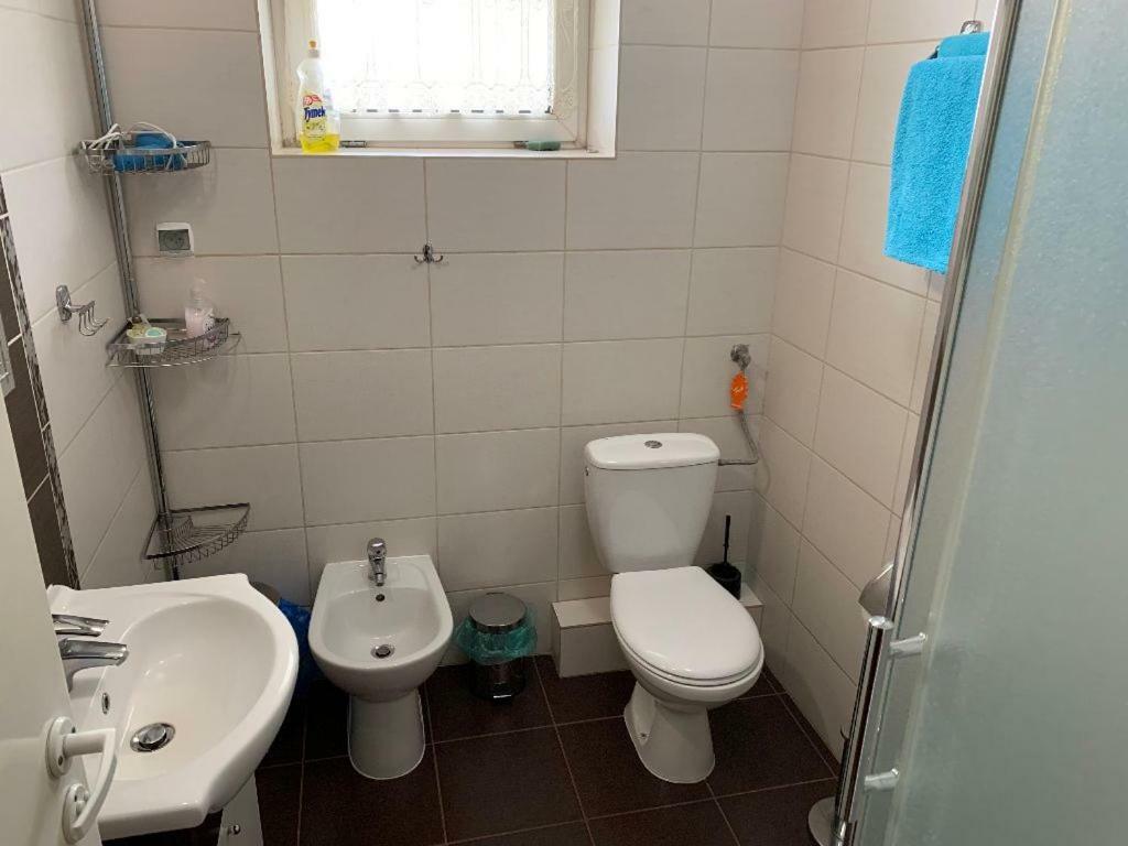 As Gosciniec Lägenhet Mikołajki Exteriör bild